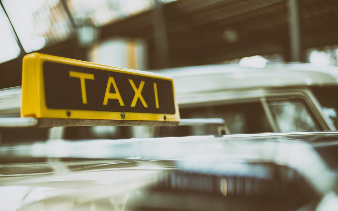 Datenleck bei Taxi-Softwareanbieter: Persönliche Informationen von 300.000 Fahrgästen offengelegt